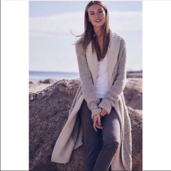 Anthropologie Sweaters - Anthropologie long knit cardigan